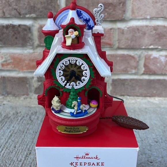 2013 Santa's Magic Cuckoo Clock Magic Cord Animated Lighted Musical - Picture 4 of 4
